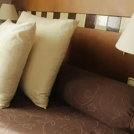 Hotell Yucas Atarfe