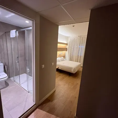 Yucas Hotel 2*