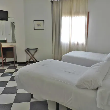 Hotel Yucas 2*