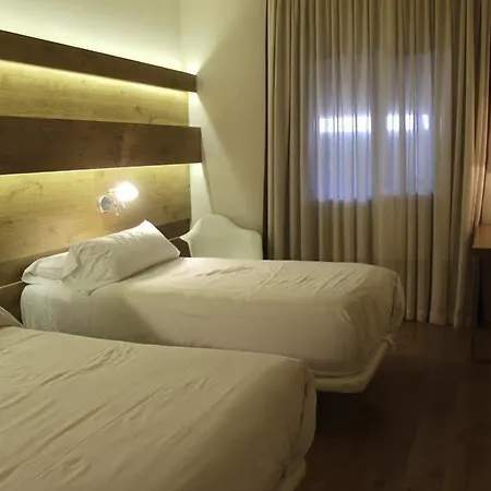 Yucas Hotel Atarfe